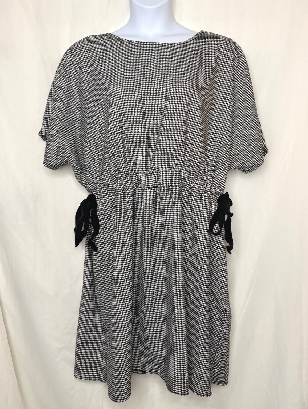 ELOQUII Black White Houndstooth Tie Waist Dress 26